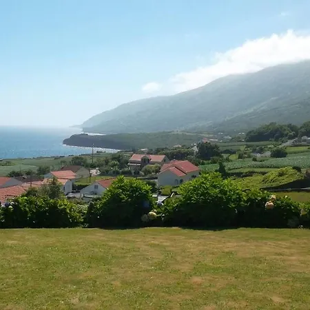 Casas Da Figueira * São Roque do Pico