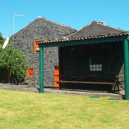 Holiday home Casas Da Figueira *